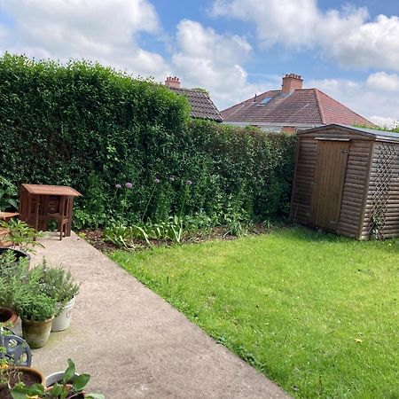 Cosy At Cumberland - Double Room With Shared Bathroom Dundonald  Exterior photo